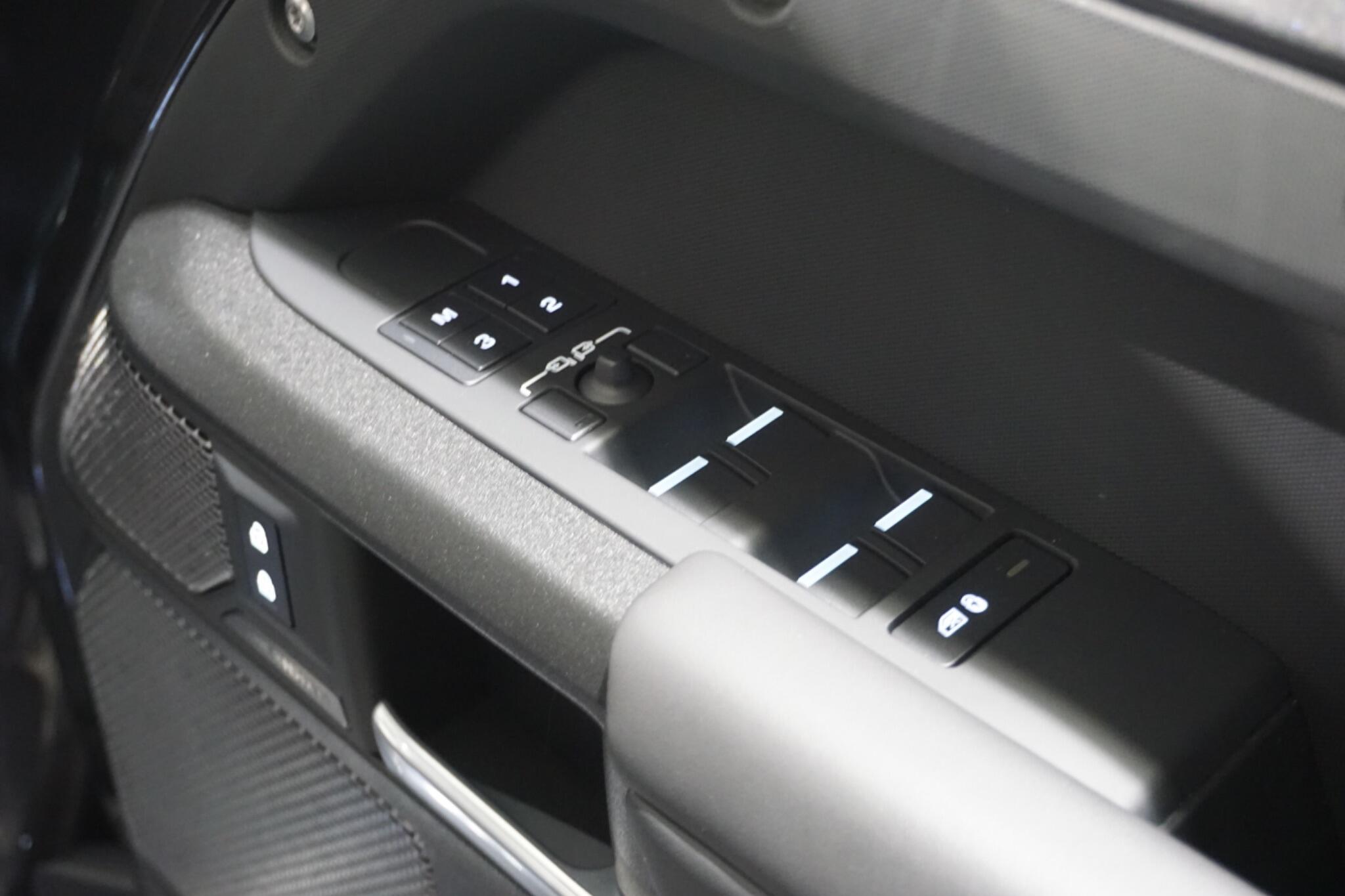 Land Rover Defender 110 5.0 P525 V8 Carpathian Edition SUV 5dr Petrol Auto 4WD Euro 6 (s/s) (525 ps)